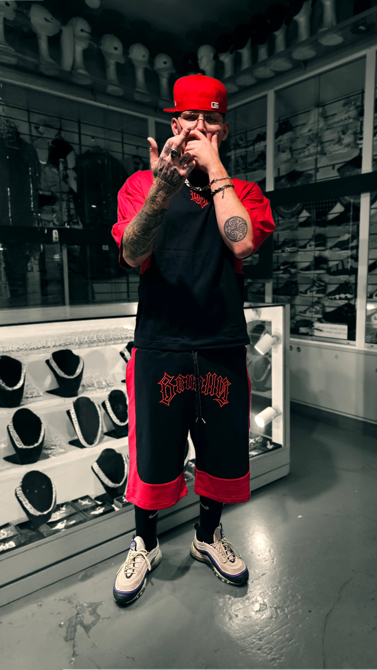 Short BANALLY Combinado - Rojo y Negro