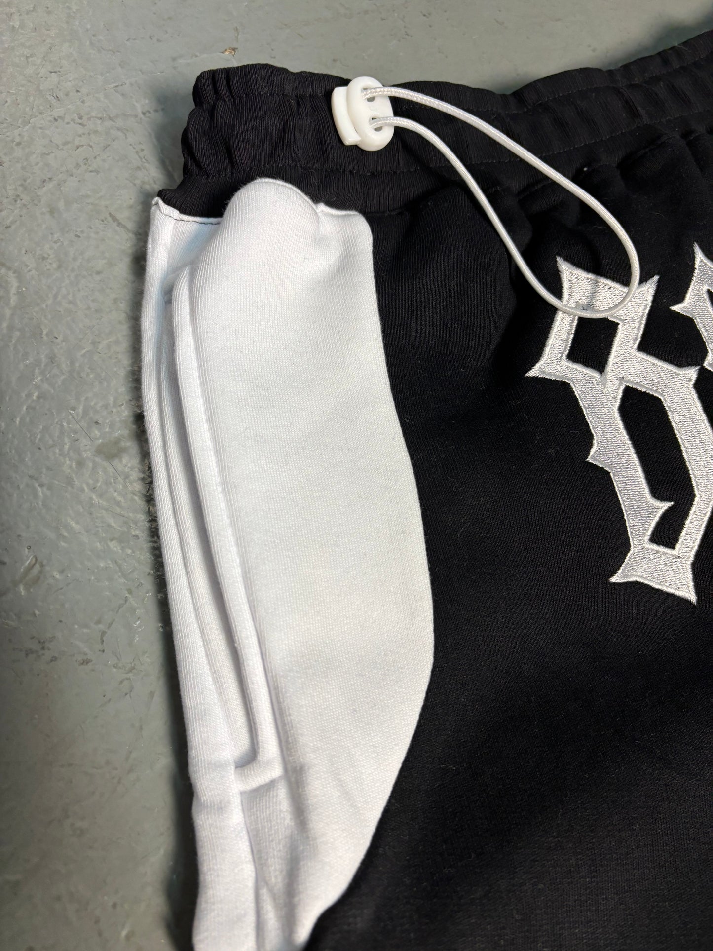 "URBAN CLOUD" PANTS 2.0 - BLACK