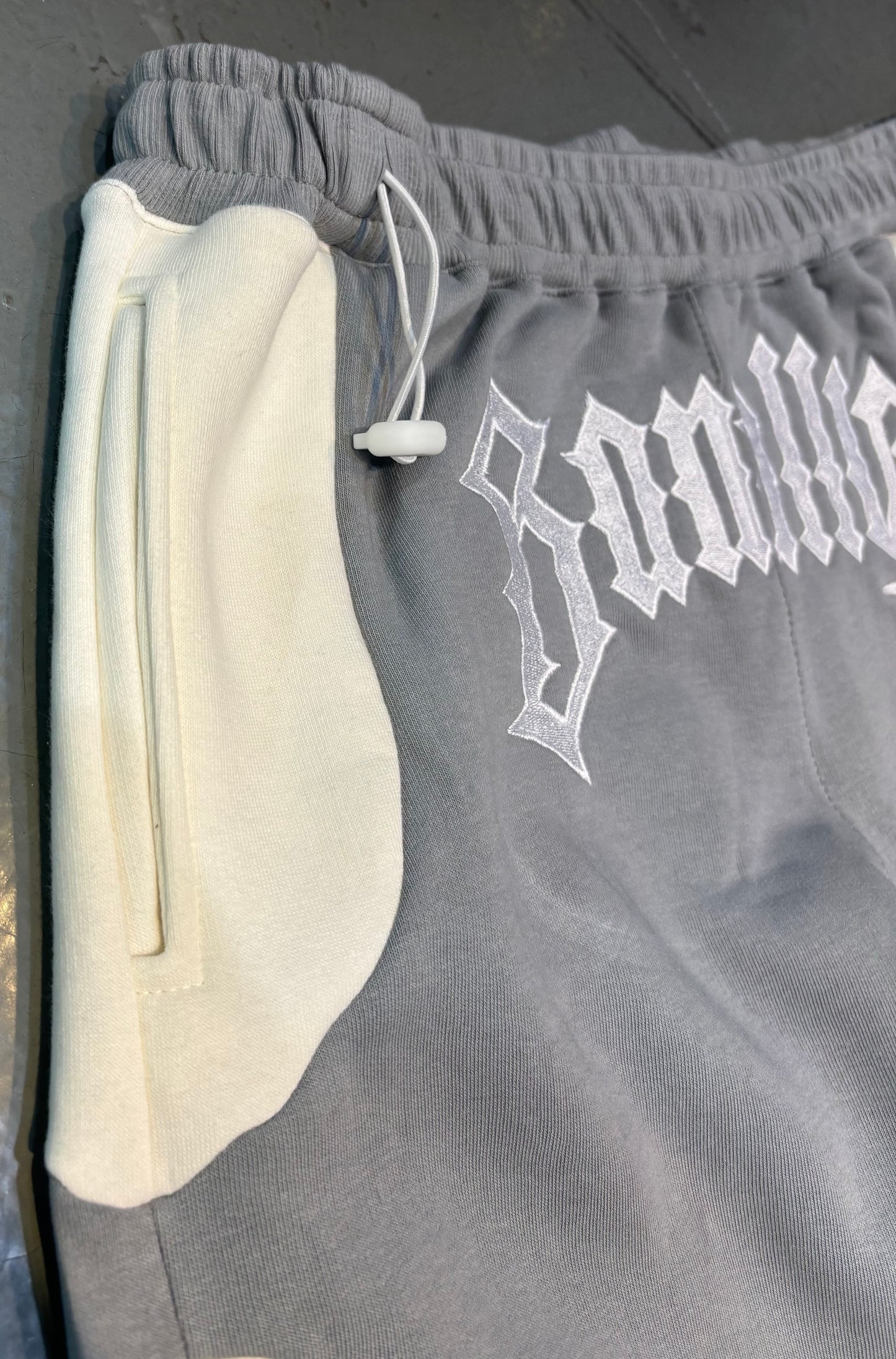 "URBAN CLOUD" PANTS 2.0 - ICE STEEL